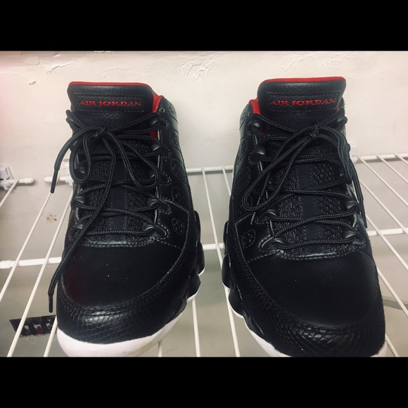 air jordan 9 retro low bred